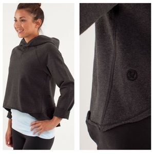2/$50🍑 LULULEMON Dark Grey Pull Me Over Hoodie